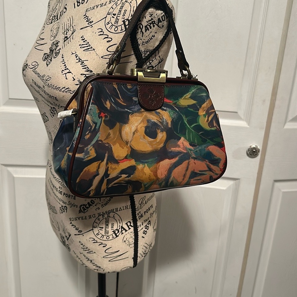 Patricia Nash Gracchi Winter Bloom Collection Leather Handbag